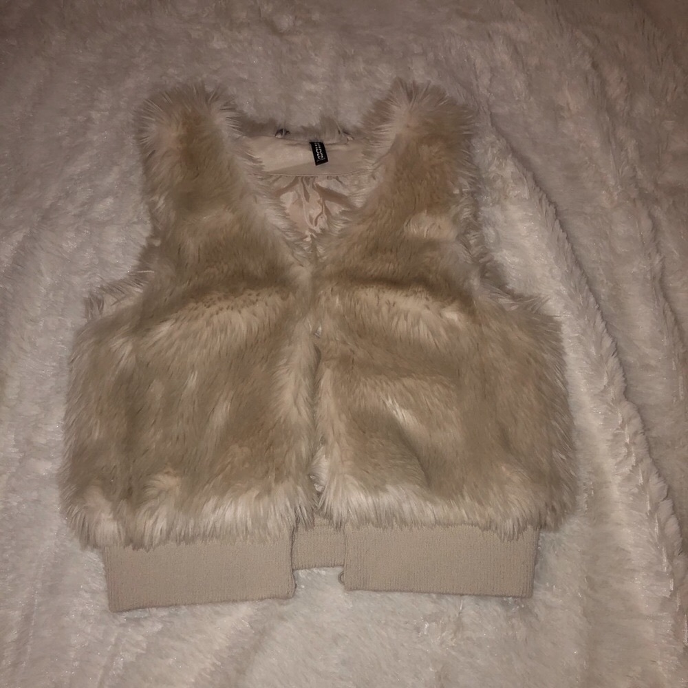 Women’s Divided from H&M fur vest